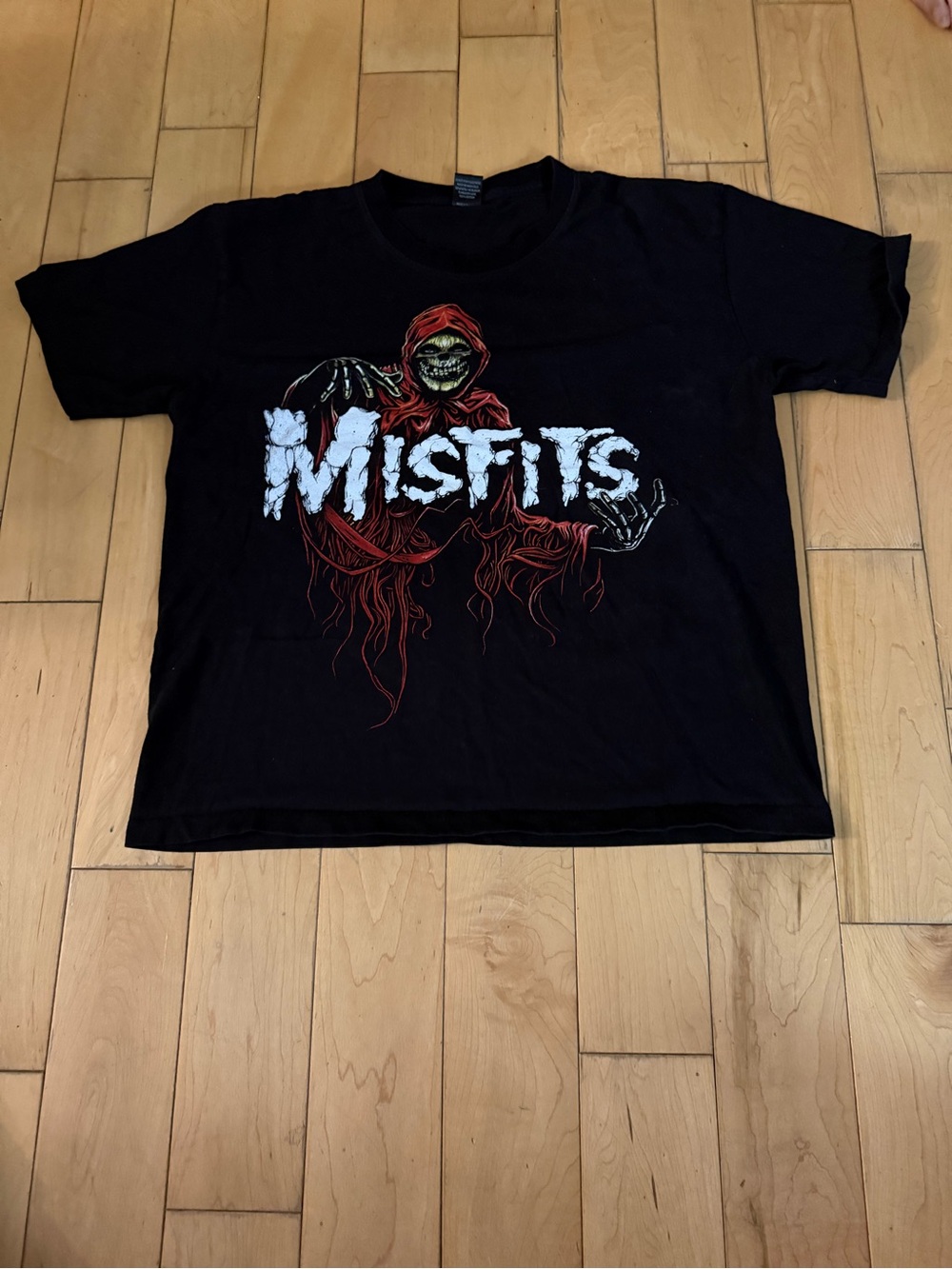 Misfits Black Graphic Tee for adults - Red Hooded Skeleton Design